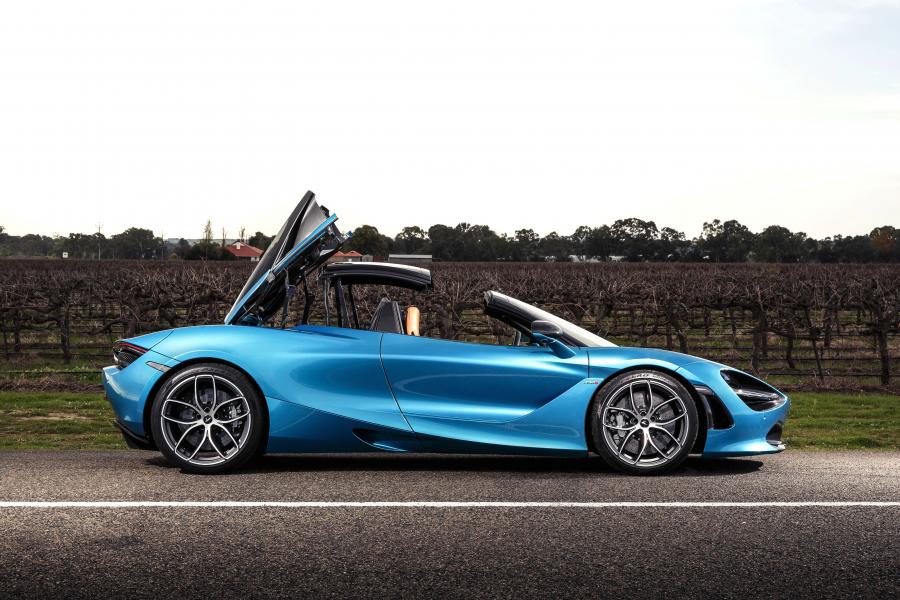  McLaren 720S Spider 2019 года  (AU) (фото 15 из 18)
